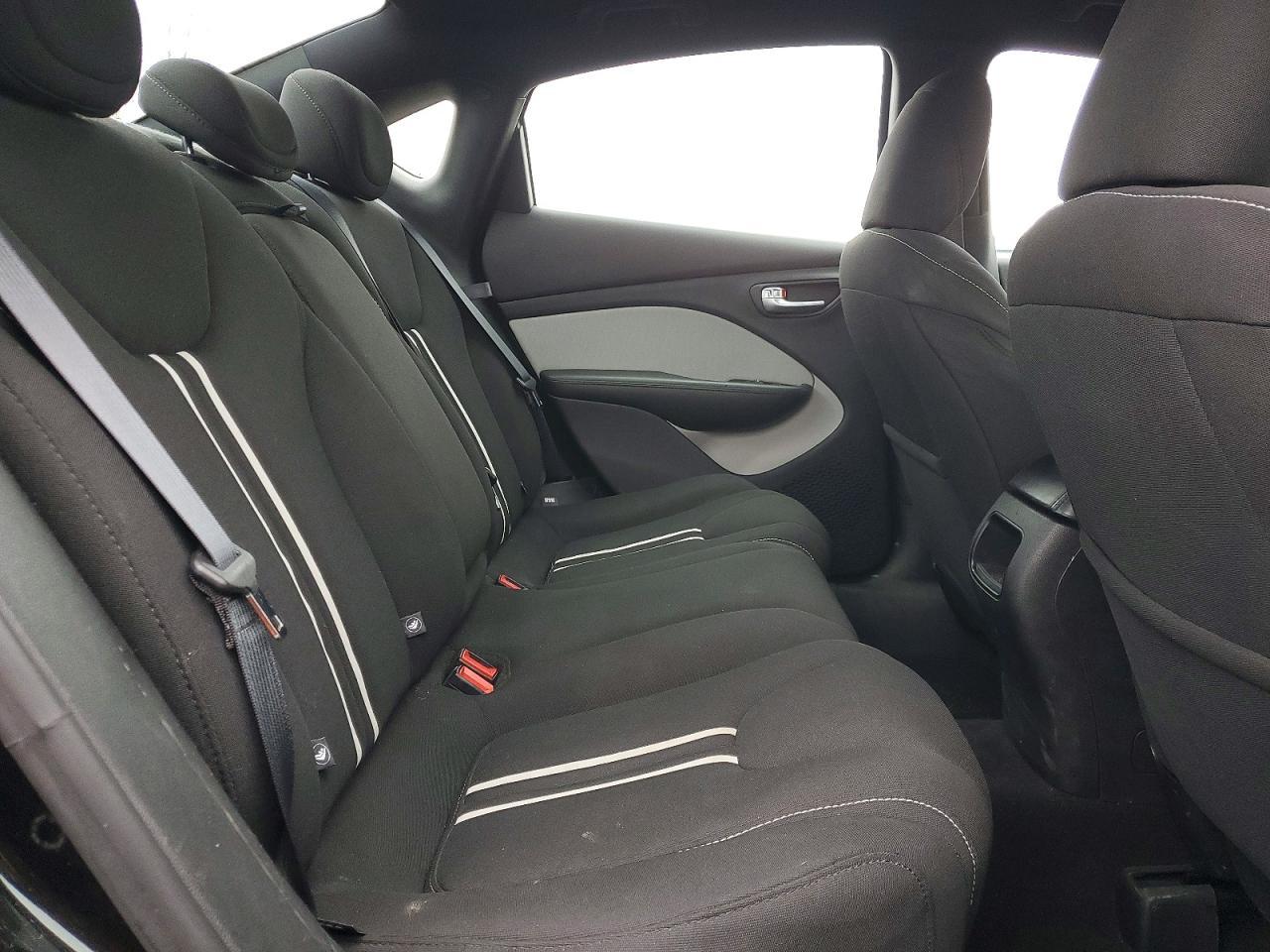 2013 Dodge Dart Sxt - zdjęcie 10