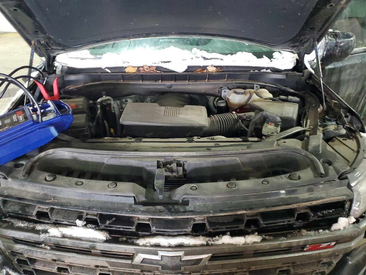 2021 Chevrolet Tahoe K1500 Z71 - zdjęcie 13