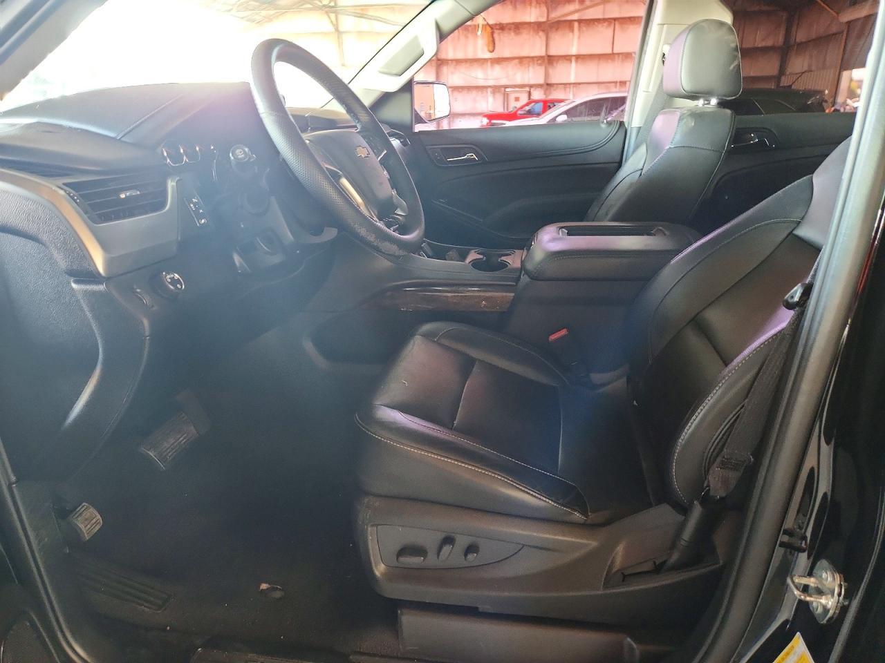 2020 Chevrolet Suburban C1500 Lt - zdjęcie 7