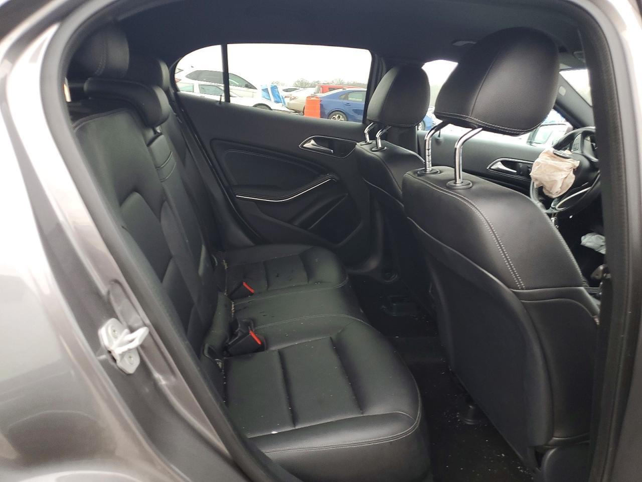 2017 Mercedes-Benz Gla 250 4Matic - zdjęcie 10