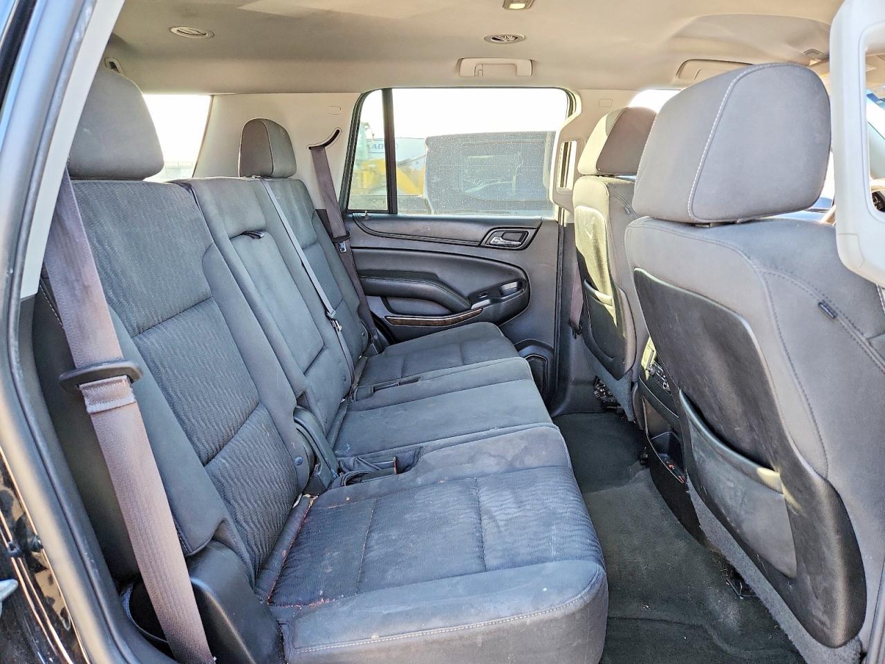 2015 Chevrolet Tahoe C1500 Ls - zdjęcie 11