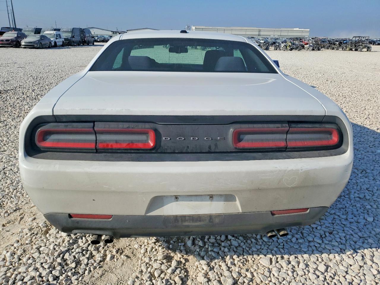 2015 Dodge Challenger Sxt - zdjęcie 6