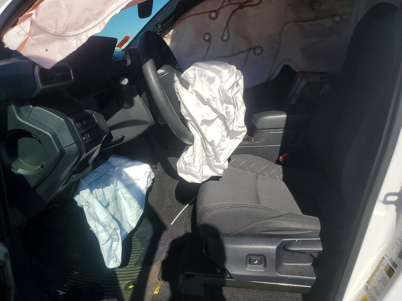 2024 Toyota Tacoma Sr - zdjęcie 7