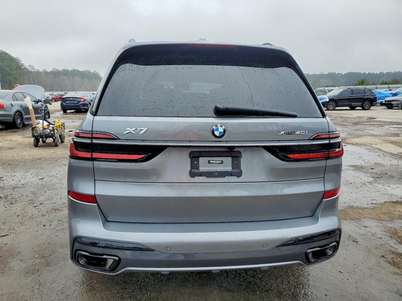 2024 BMW X7 xDrive40I - zdjęcie 6