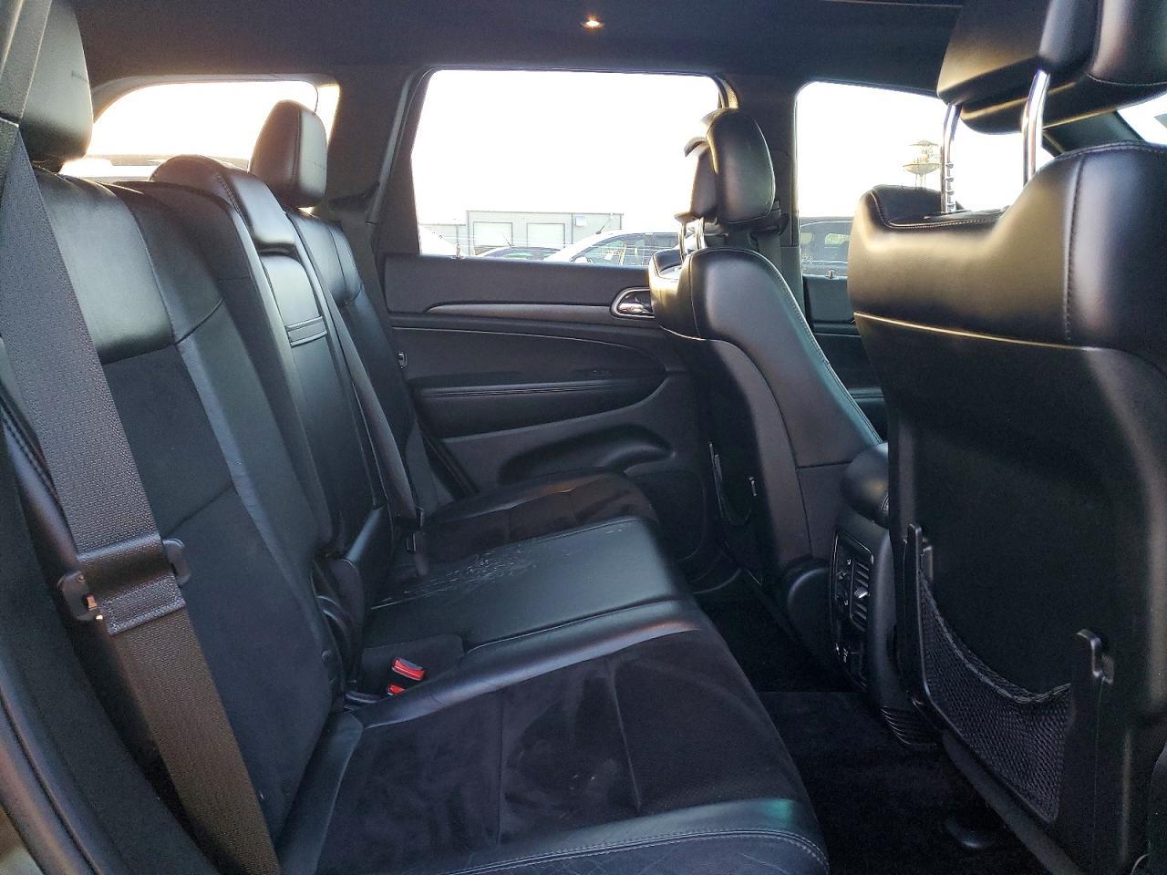 2017 Jeep Grand Cherokee Laredo - zdjęcie 11