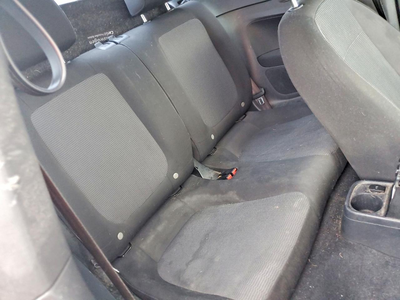 2016 Volkswagen Beetle 1.8T - zdjęcie 10