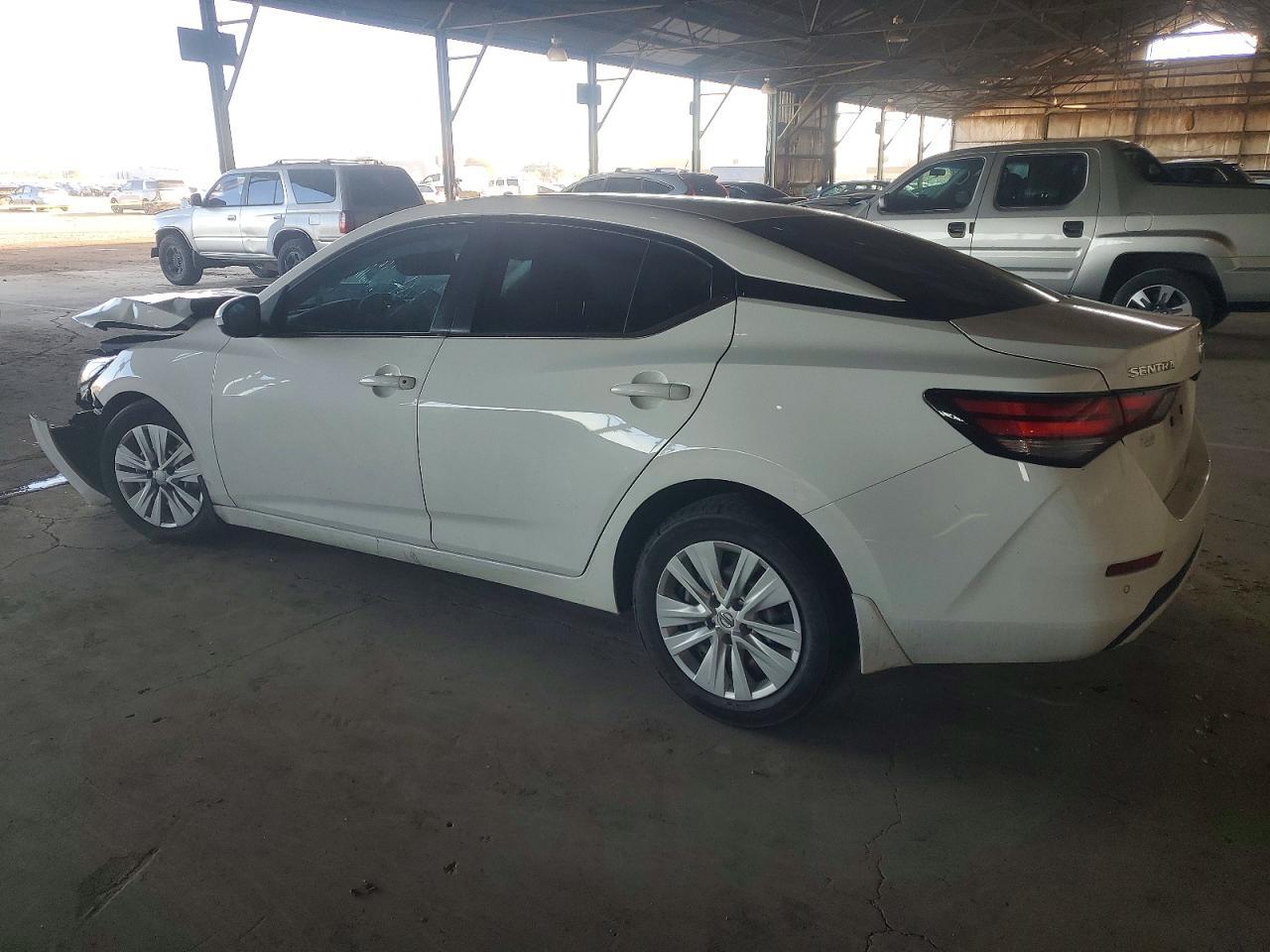 2022 Nissan Sentra S - zdjęcie 2