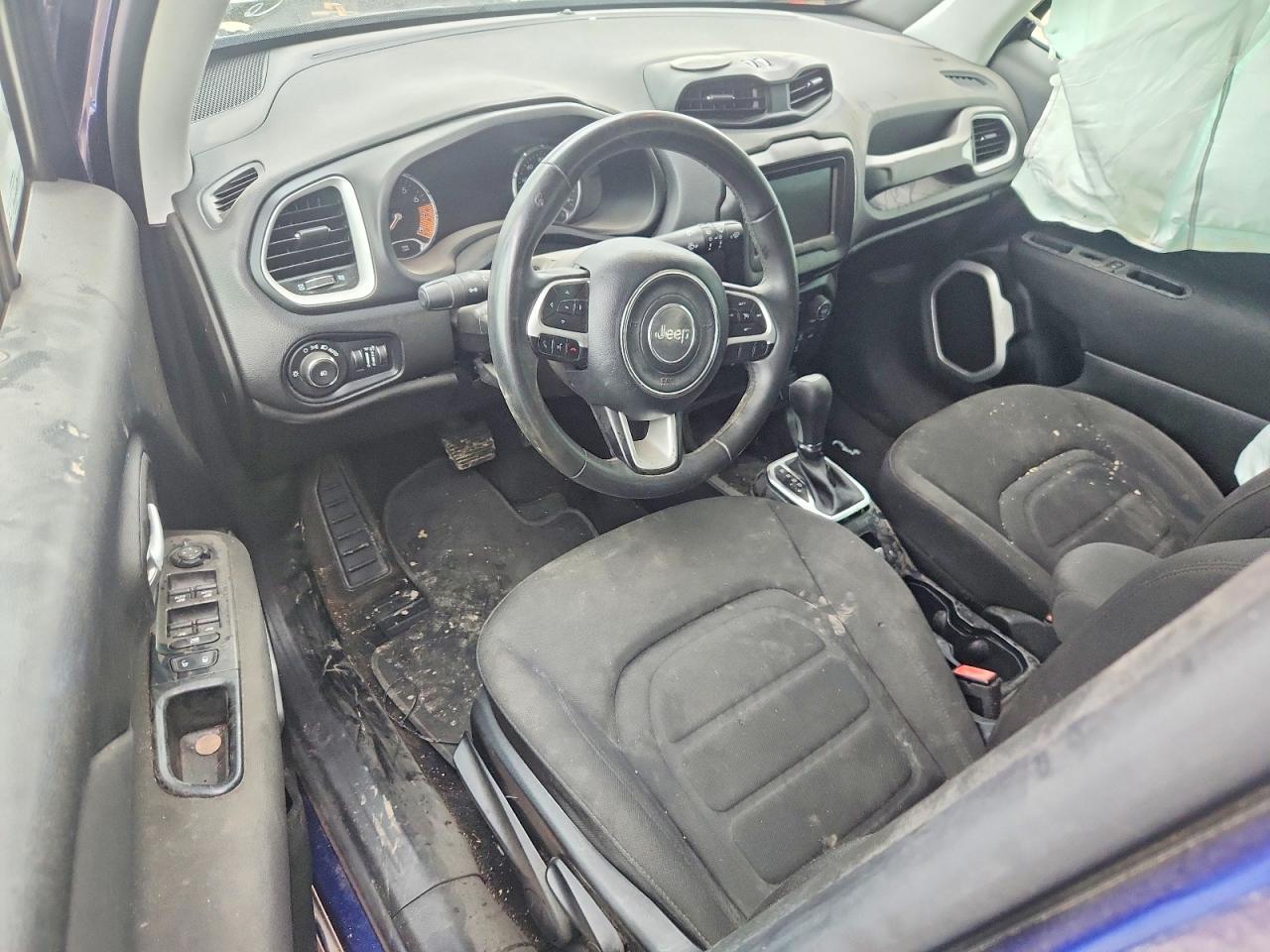 2021 Jeep Renegade Latitude - zdjęcie 8