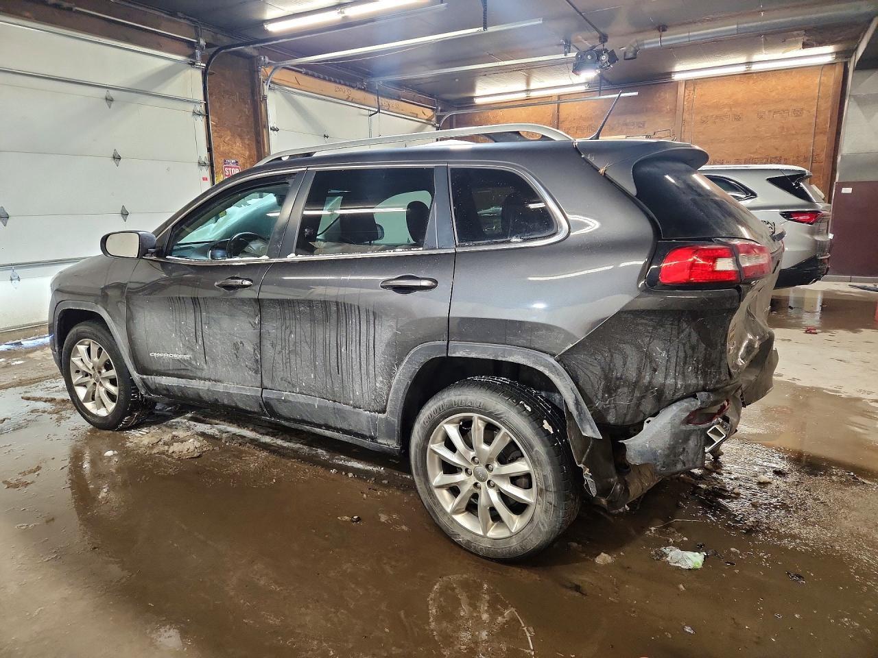 2015 Jeep Cheeroke - zdjęcie 2