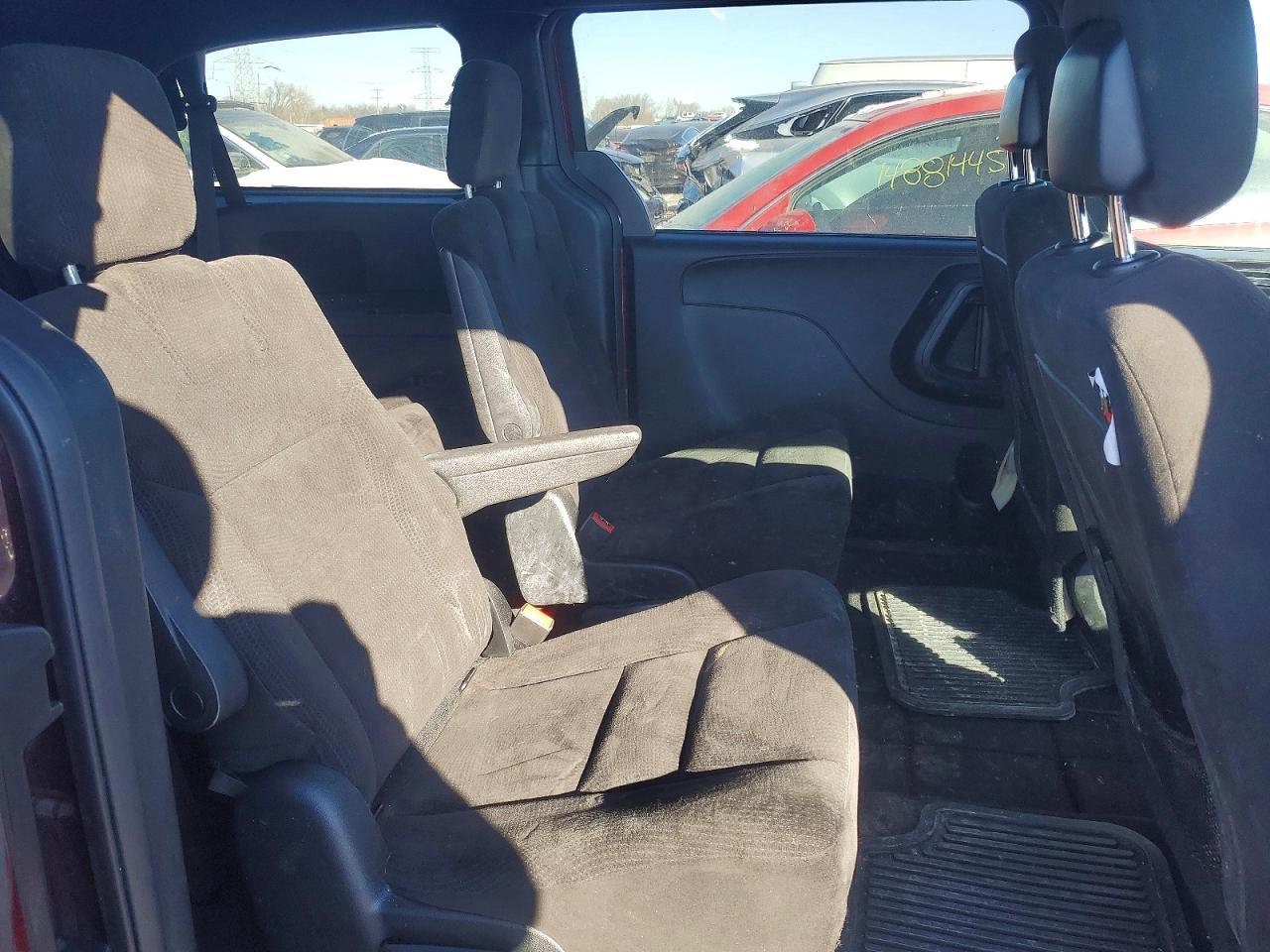 2016 Dodge Grand Caravan Se - zdjęcie 11