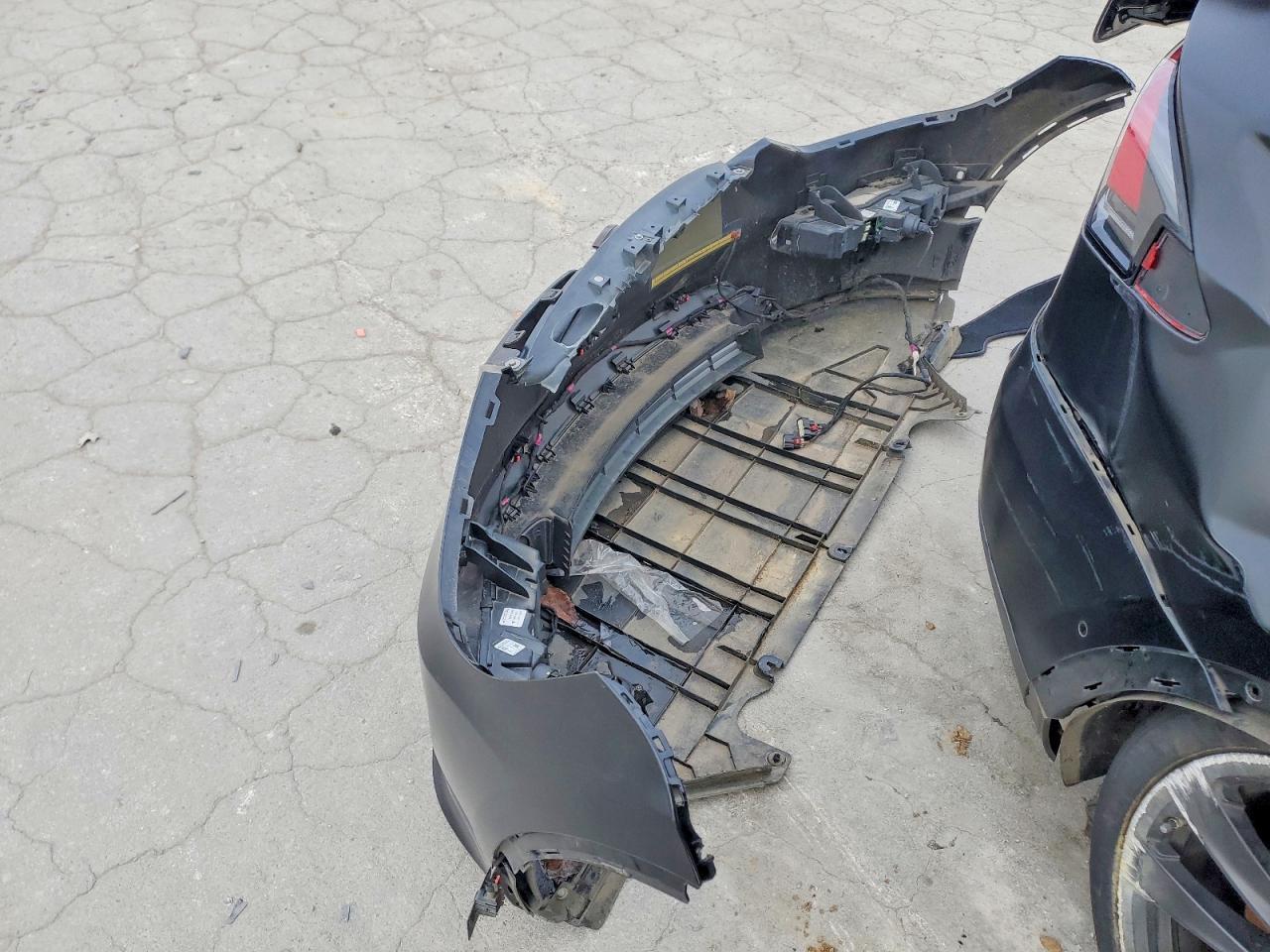 2022 Tesla Model X - zdjęcie 12