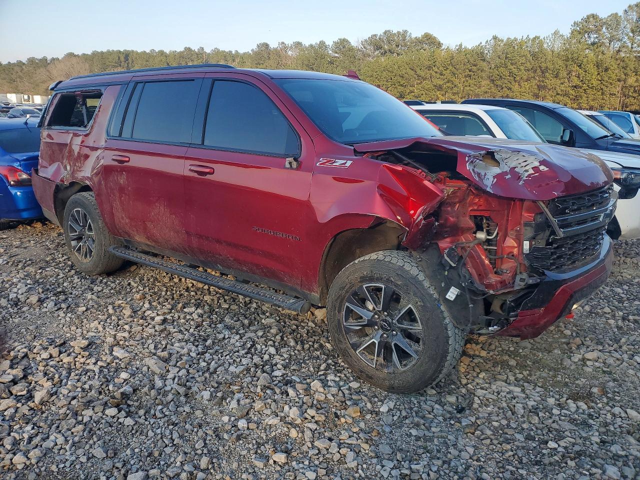 2021 Chevrolet Suburban K1500 Z71 - zdjęcie 4