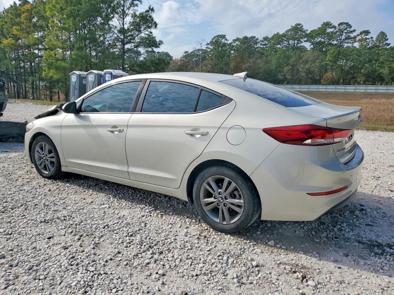 2018 Hyundai Elantra Sel - zdjęcie 2