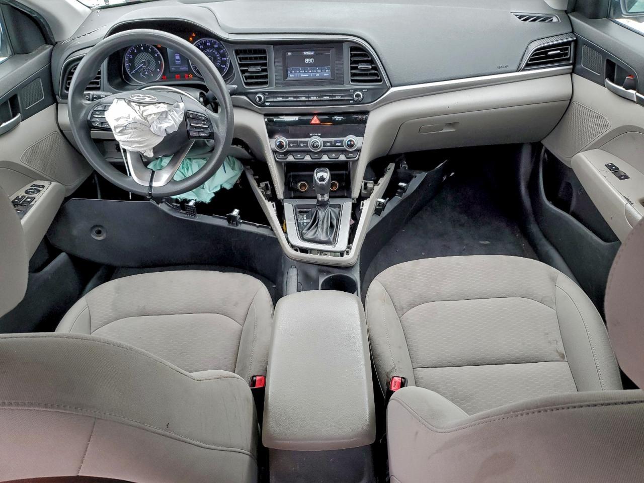 2020 Hyundai Elantra Se - zdjęcie 8