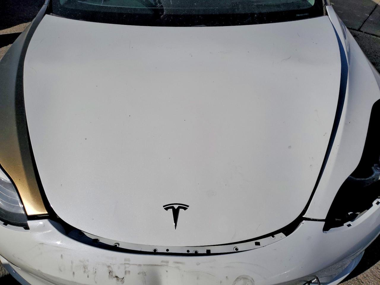 2020 Tesla Model 3 - zdjęcie 11