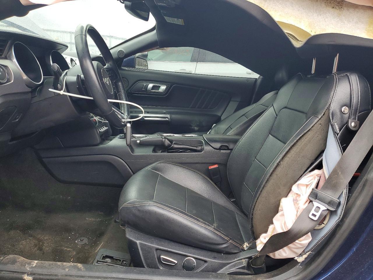 2018 Ford Mustang - zdjęcie 7