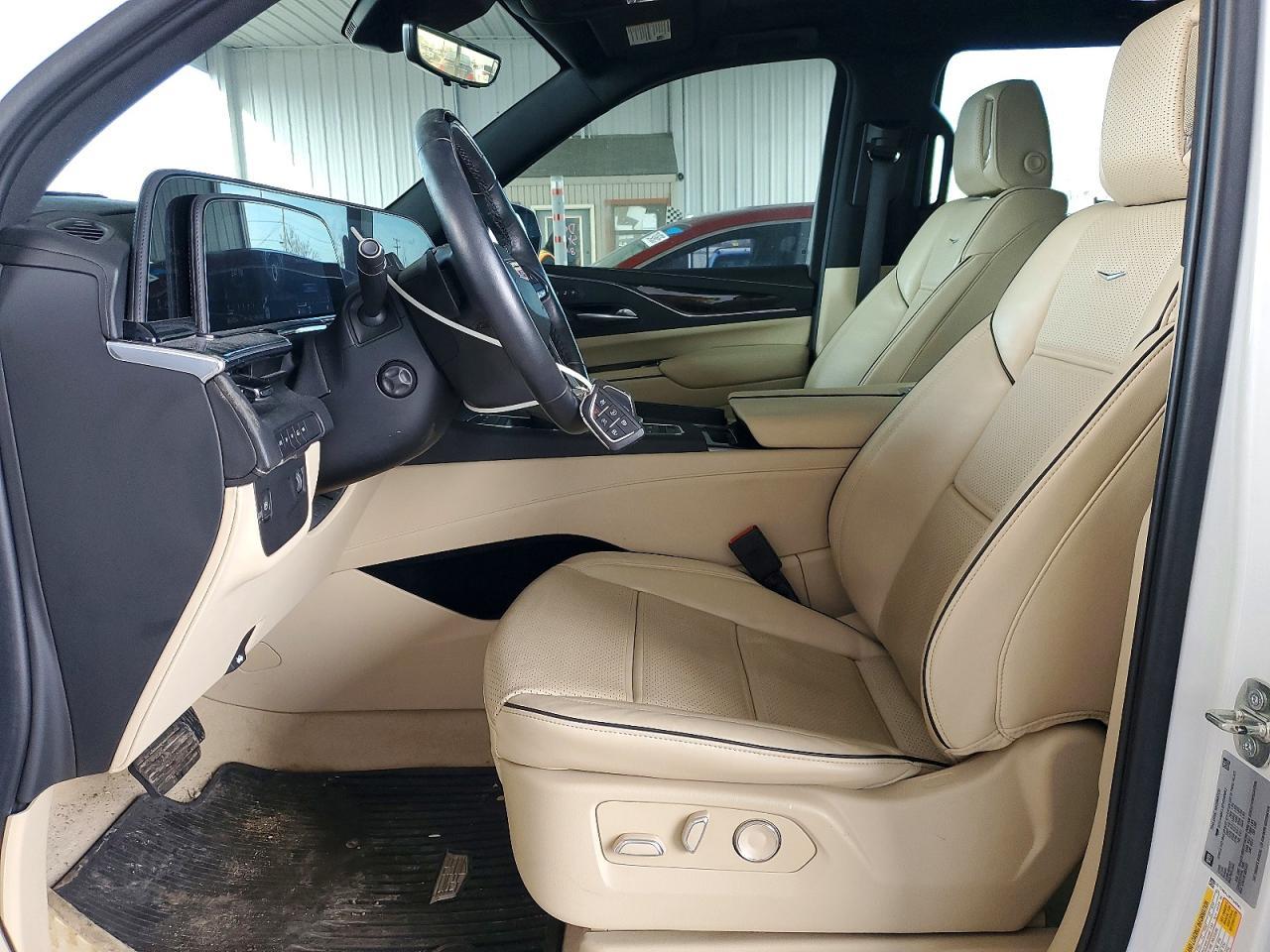 2023 Cadillac Escalade Premium Luxury - zdjęcie 7