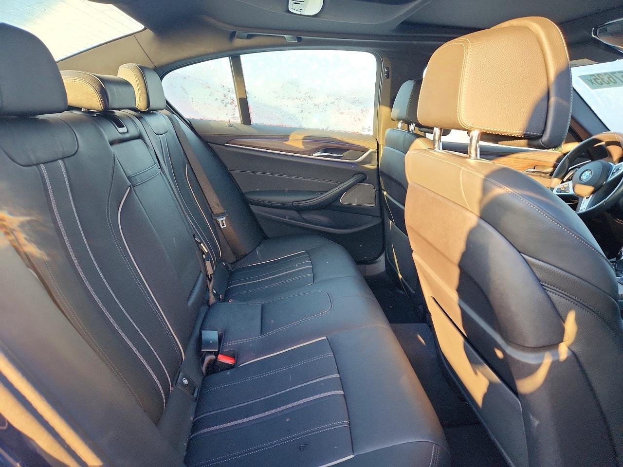 2023 BMW M550Xi - zdjęcie 10