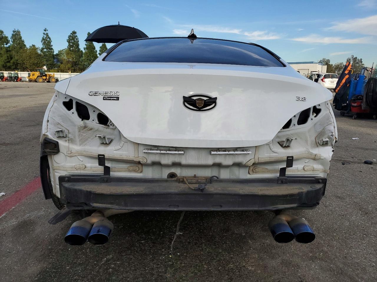 2016 Hyundai Genesis Coupe 3.8L - zdjęcie 6