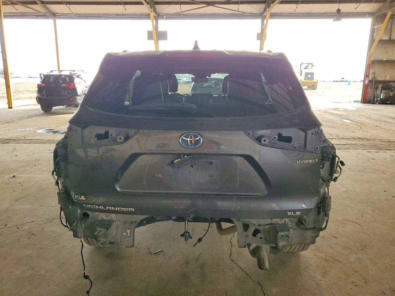 2021 Toyota Highlander Hybrid Xle - zdjęcie 6