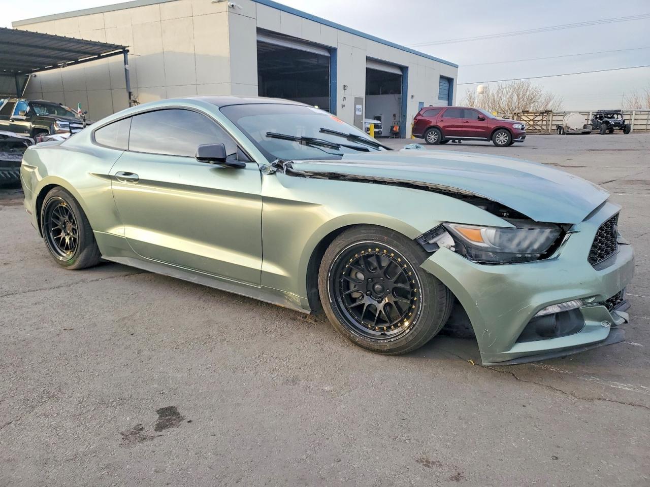 2015 Ford Mustang - zdjęcie 4