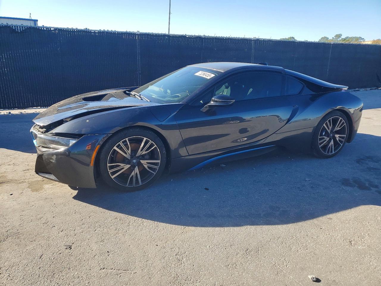 2016 BMW I8 - zdjęcie główne