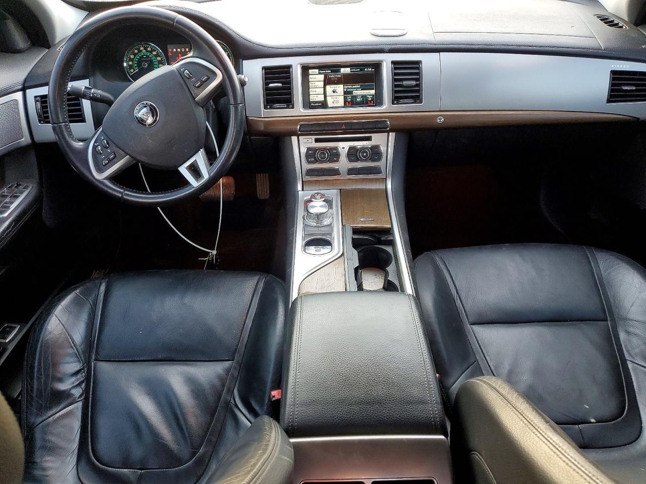 2014 Jaguar Xf - zdjęcie 8