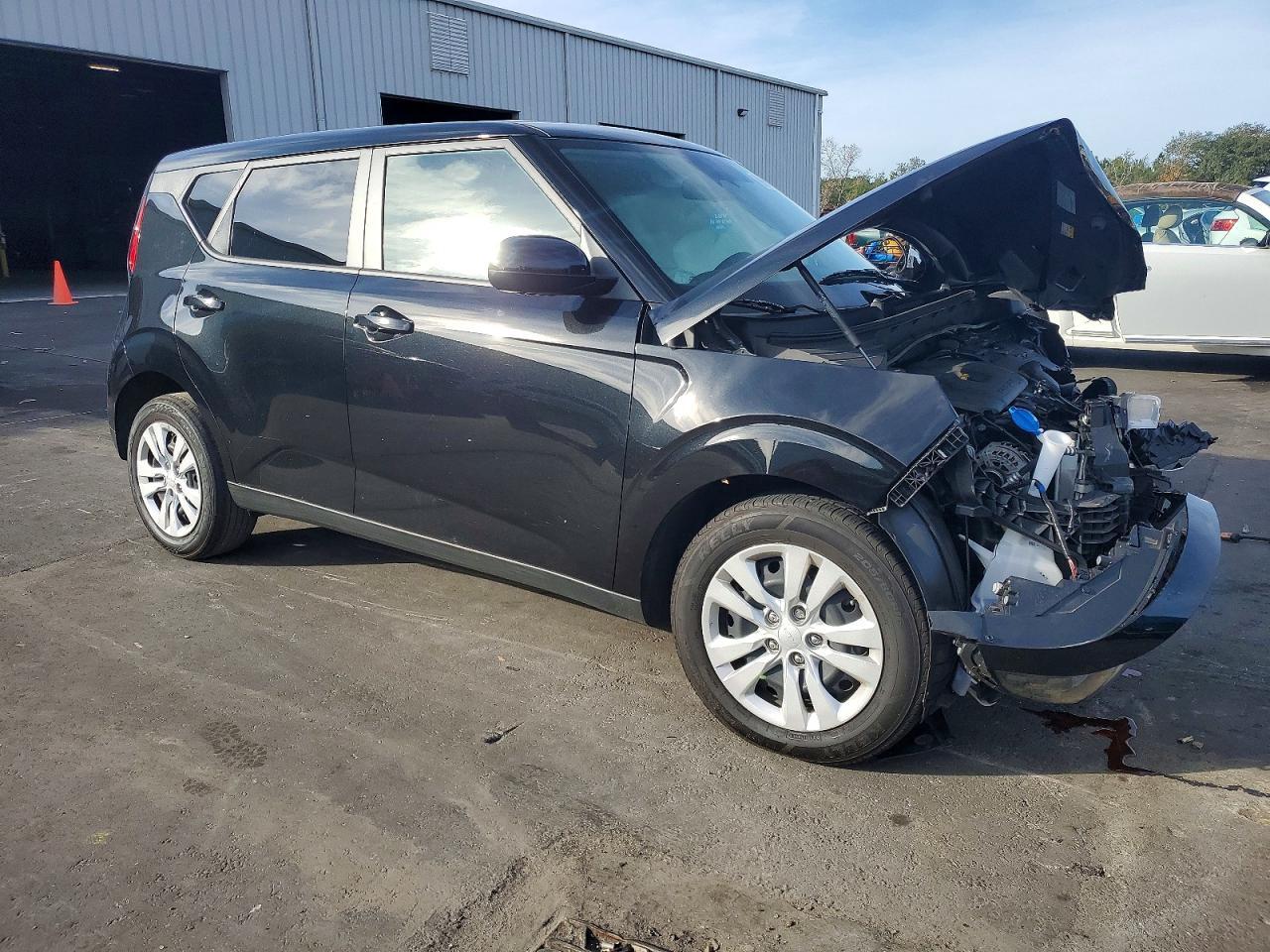 2025 Kia Soul Lx - zdjęcie 4