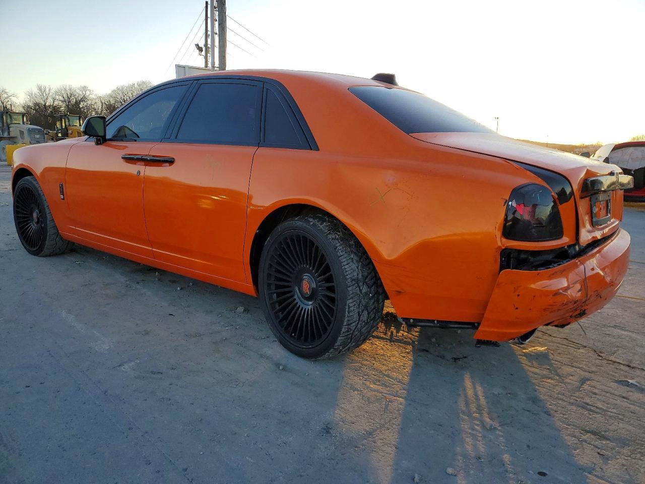 2019 Rolls-Royce Ghost - zdjęcie 2