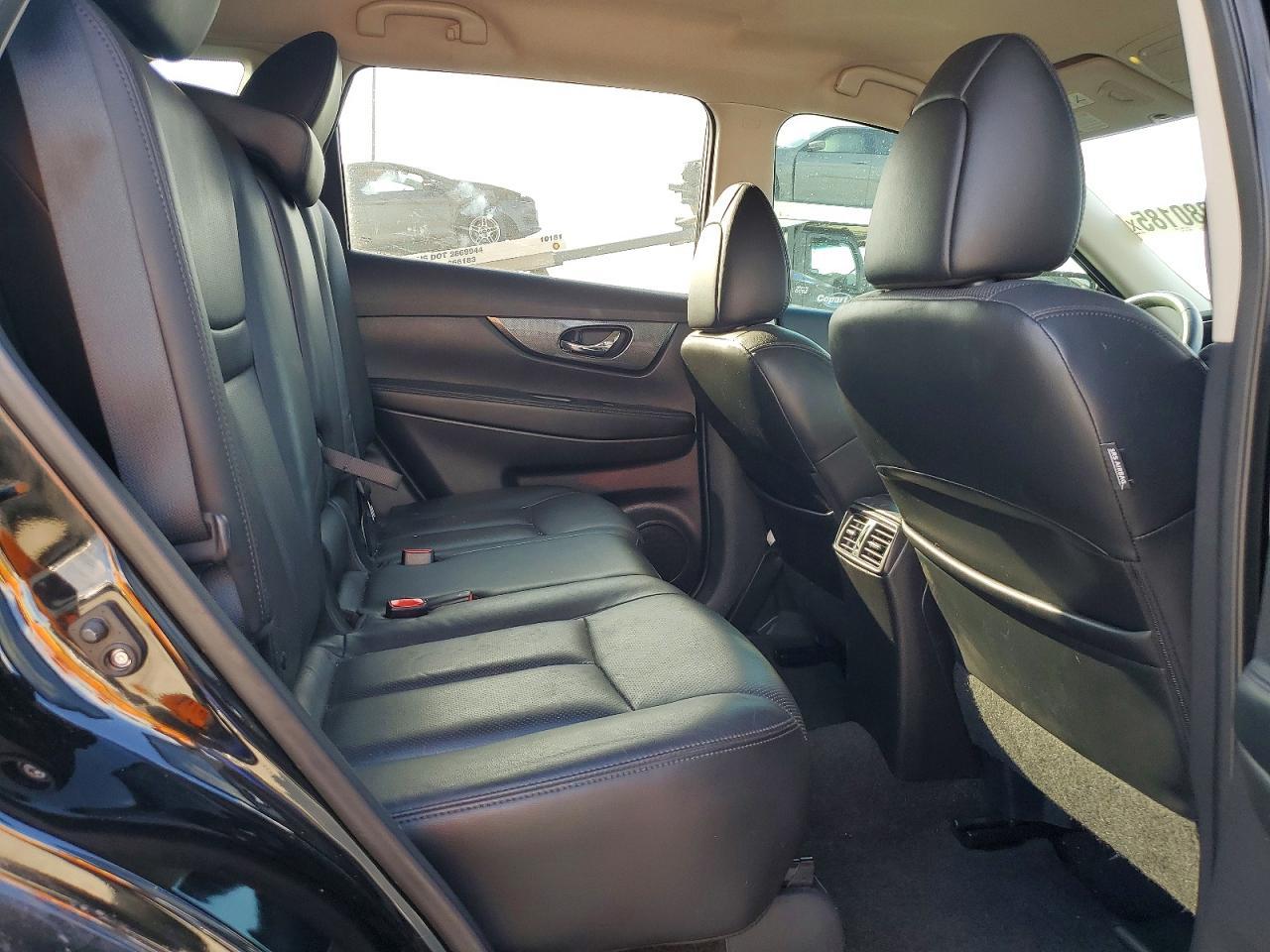 2015 Nissan Rogue S - zdjęcie 11