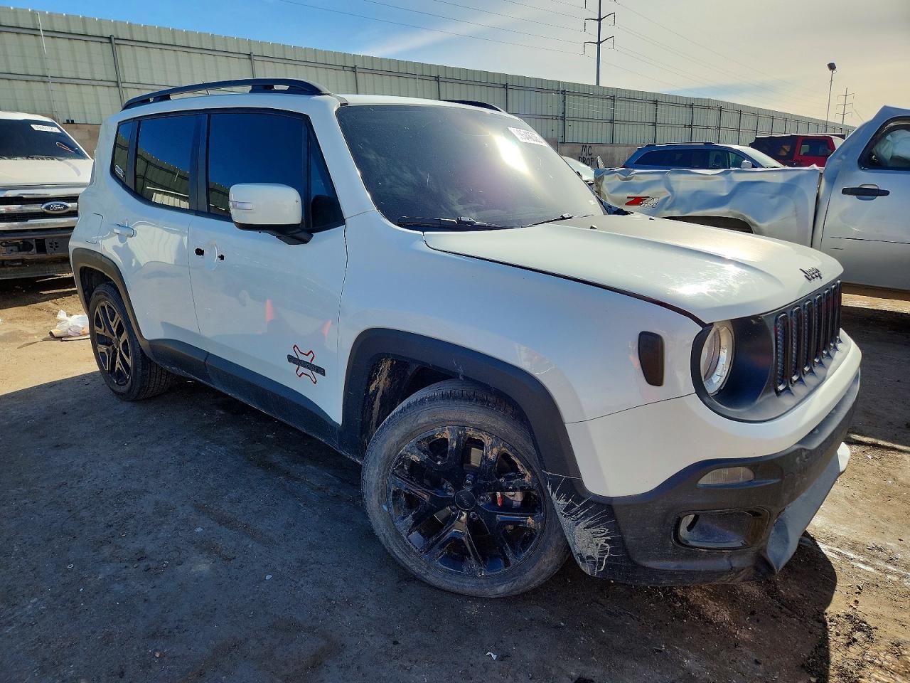 2017 Jeep Renegade Latitude - zdjęcie 4