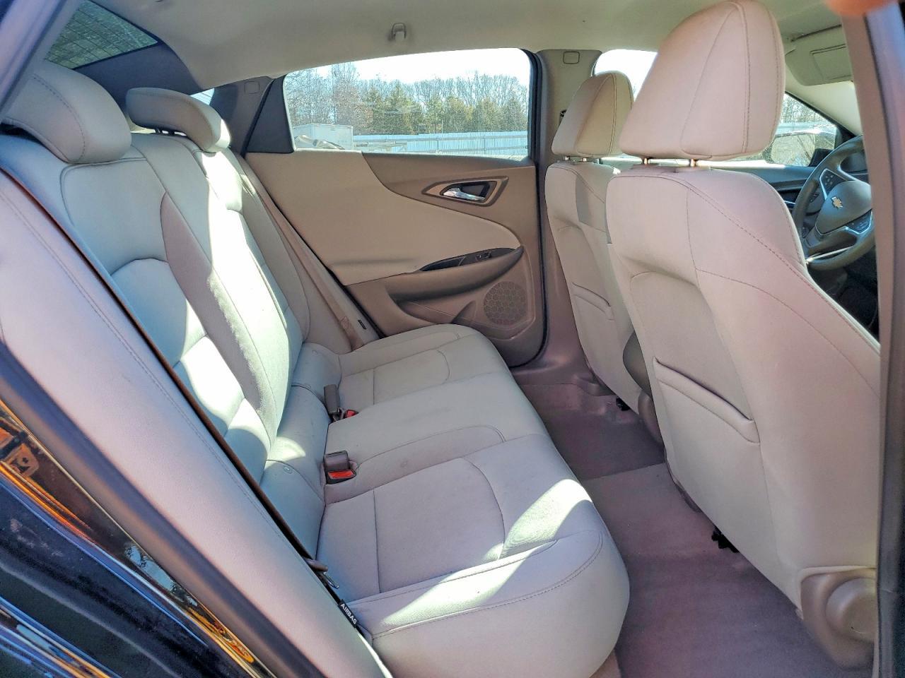 2020 Chevrolet Malibu Ls - zdjęcie 10