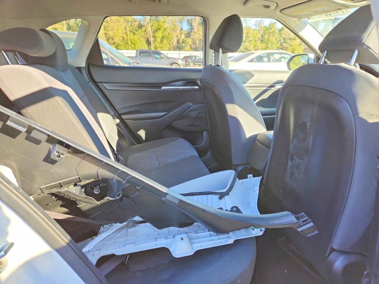 2023 Kia Seltos Lx - zdjęcie 10