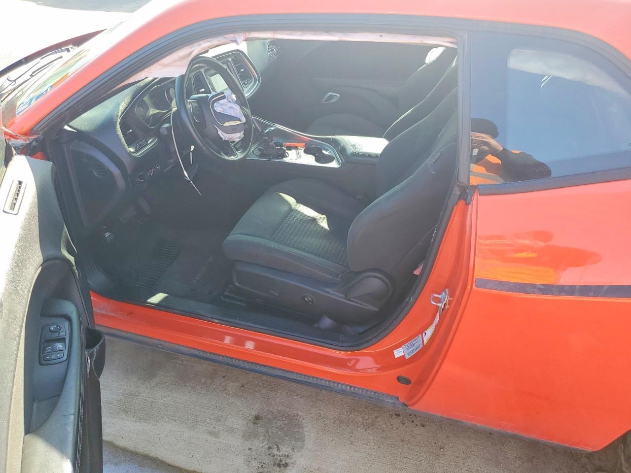 2016 Dodge Challenger Sxt - zdjęcie 7