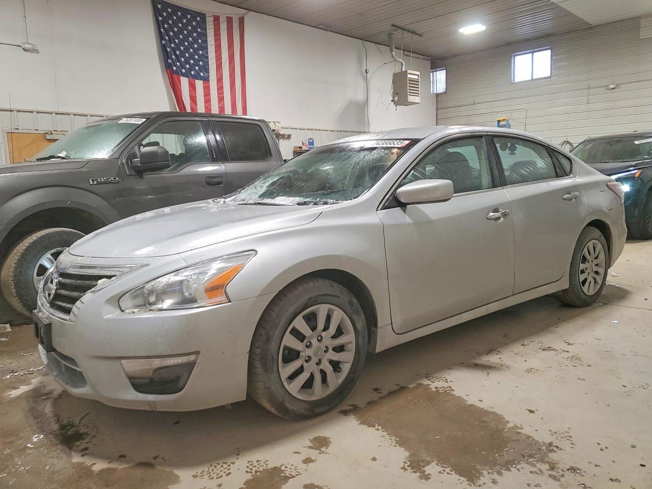 2013 Nissan Altima 2.5 - zdjęcie główne
