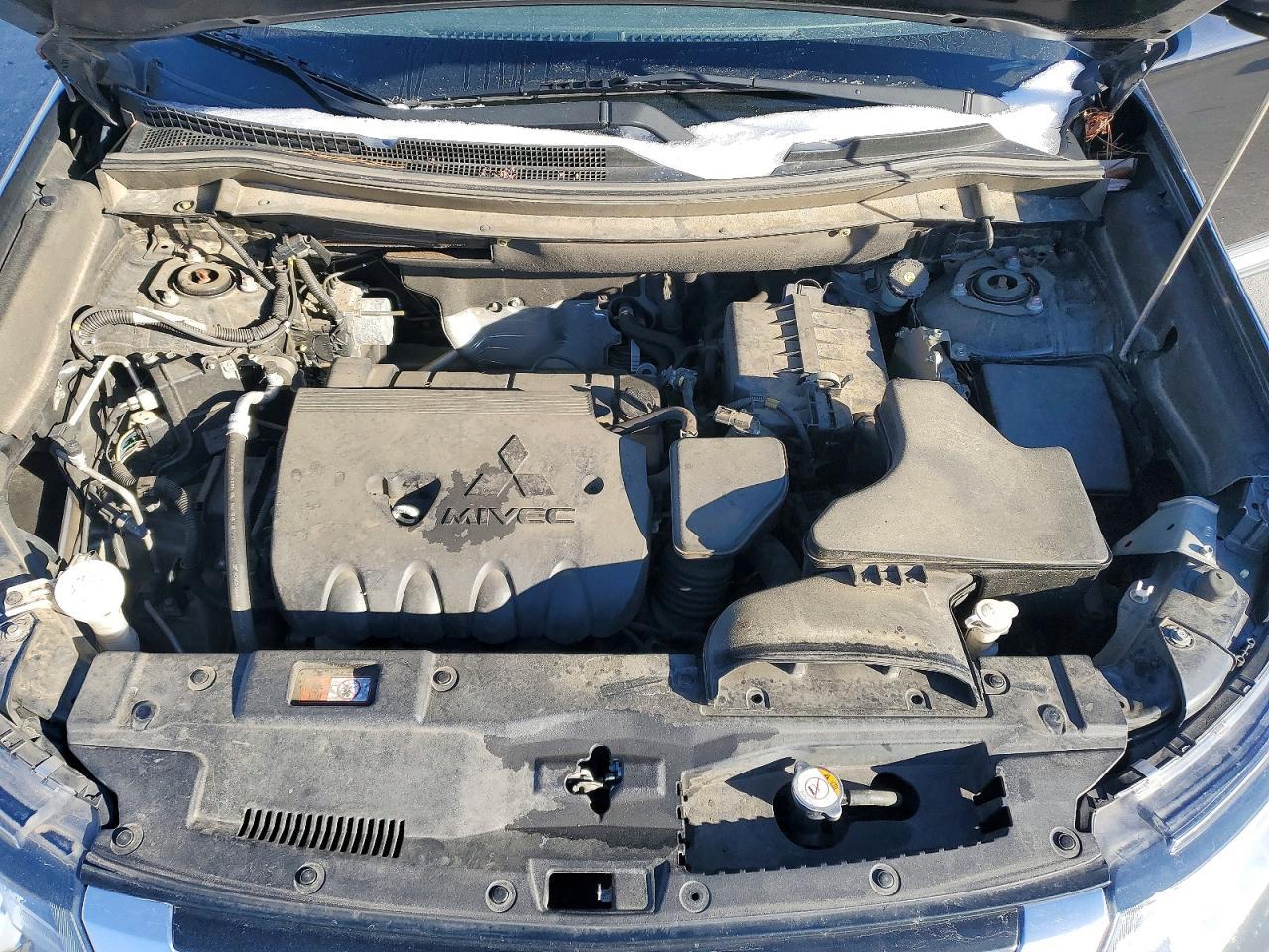 2019 Mitsubishi Outlander Se - zdjęcie 12