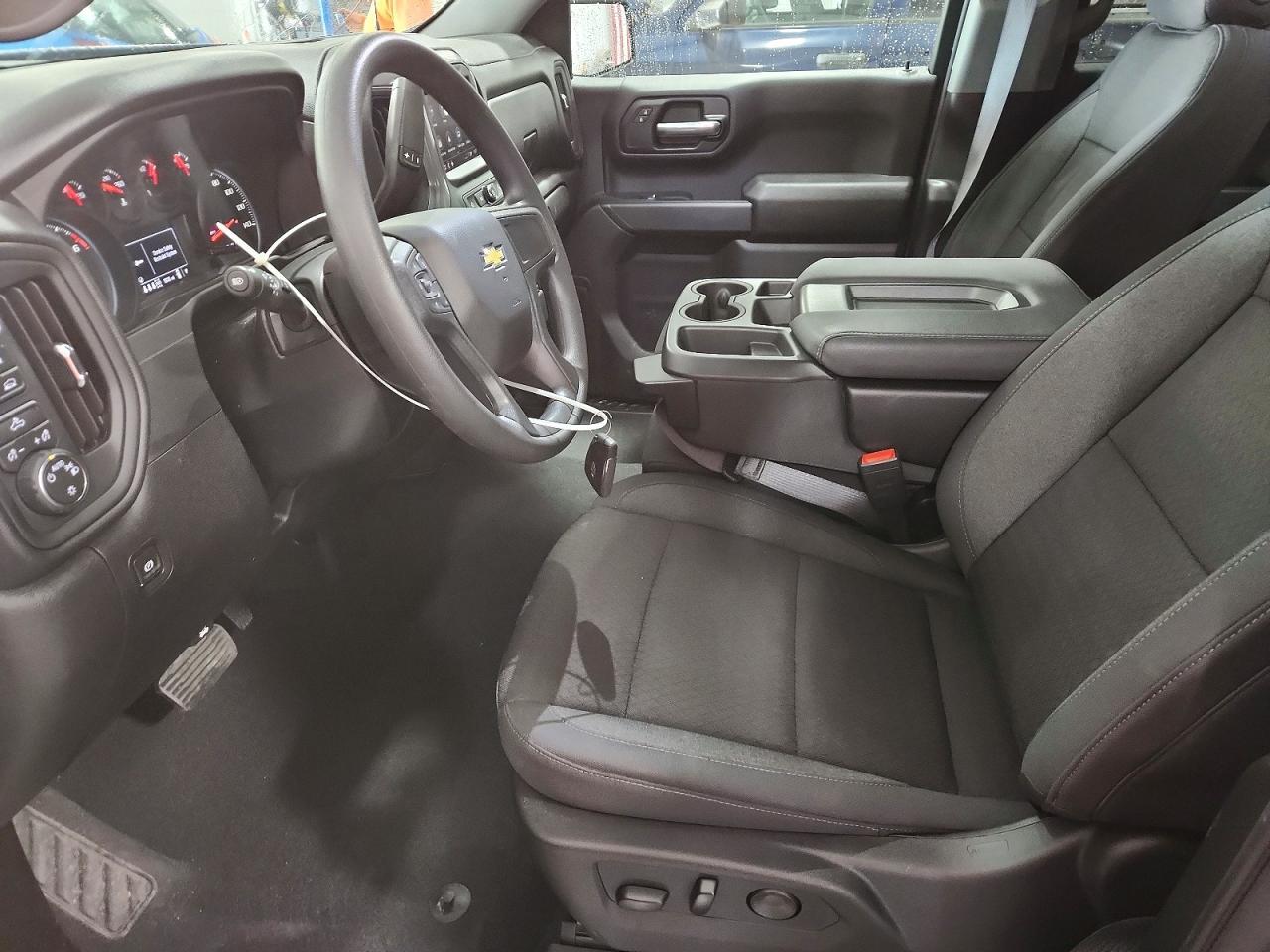 2026 Chevrolet Silverado K1500 Custom - zdjęcie 7