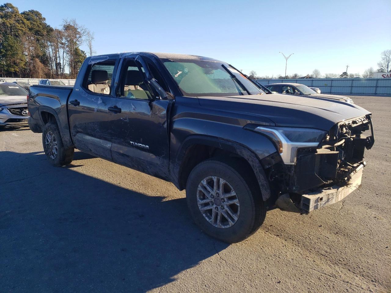 2025 Toyota Tundra Crewmax Sr - zdjęcie 4