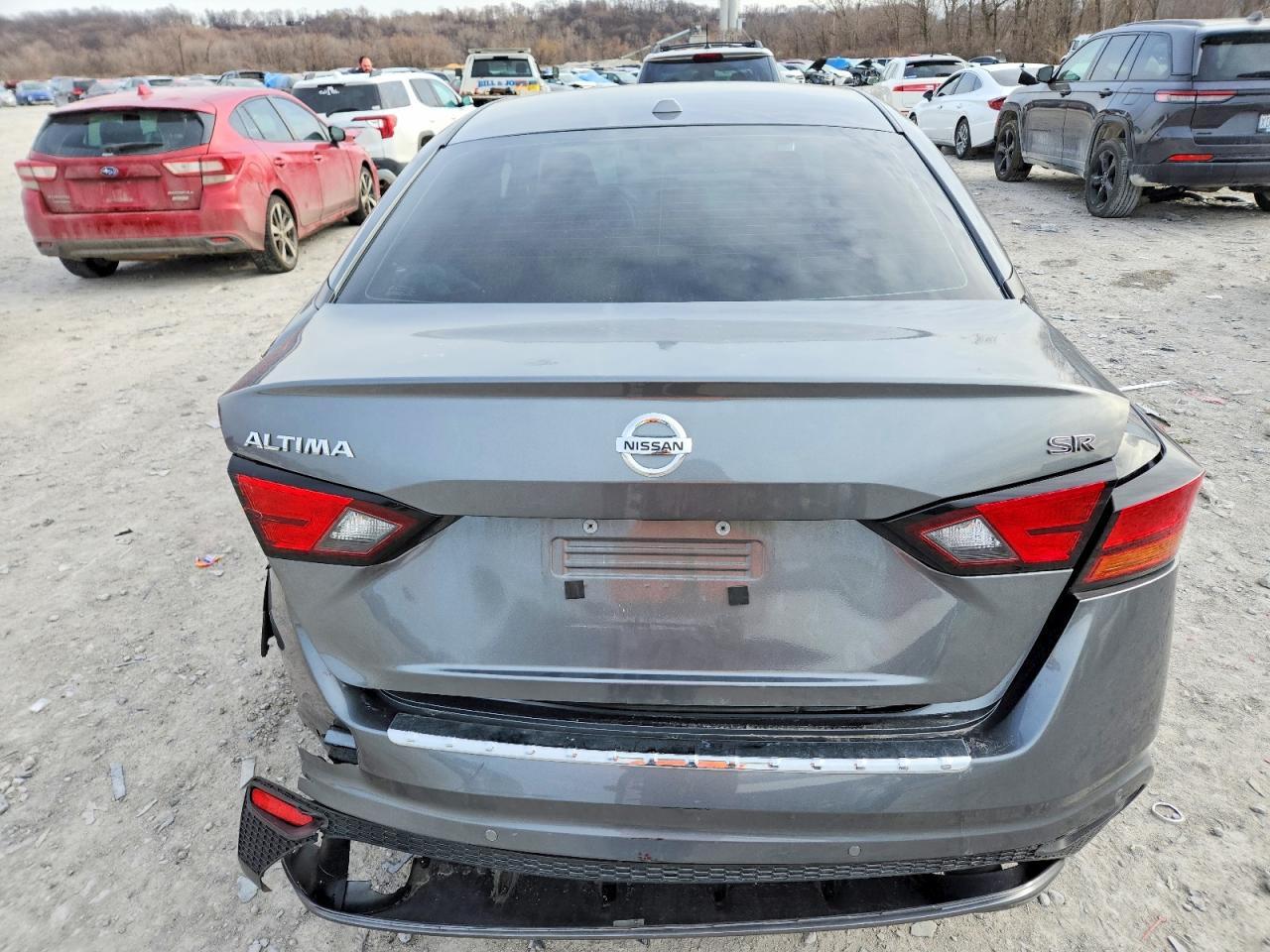 2022 Nissan Altima Sr - zdjęcie 6