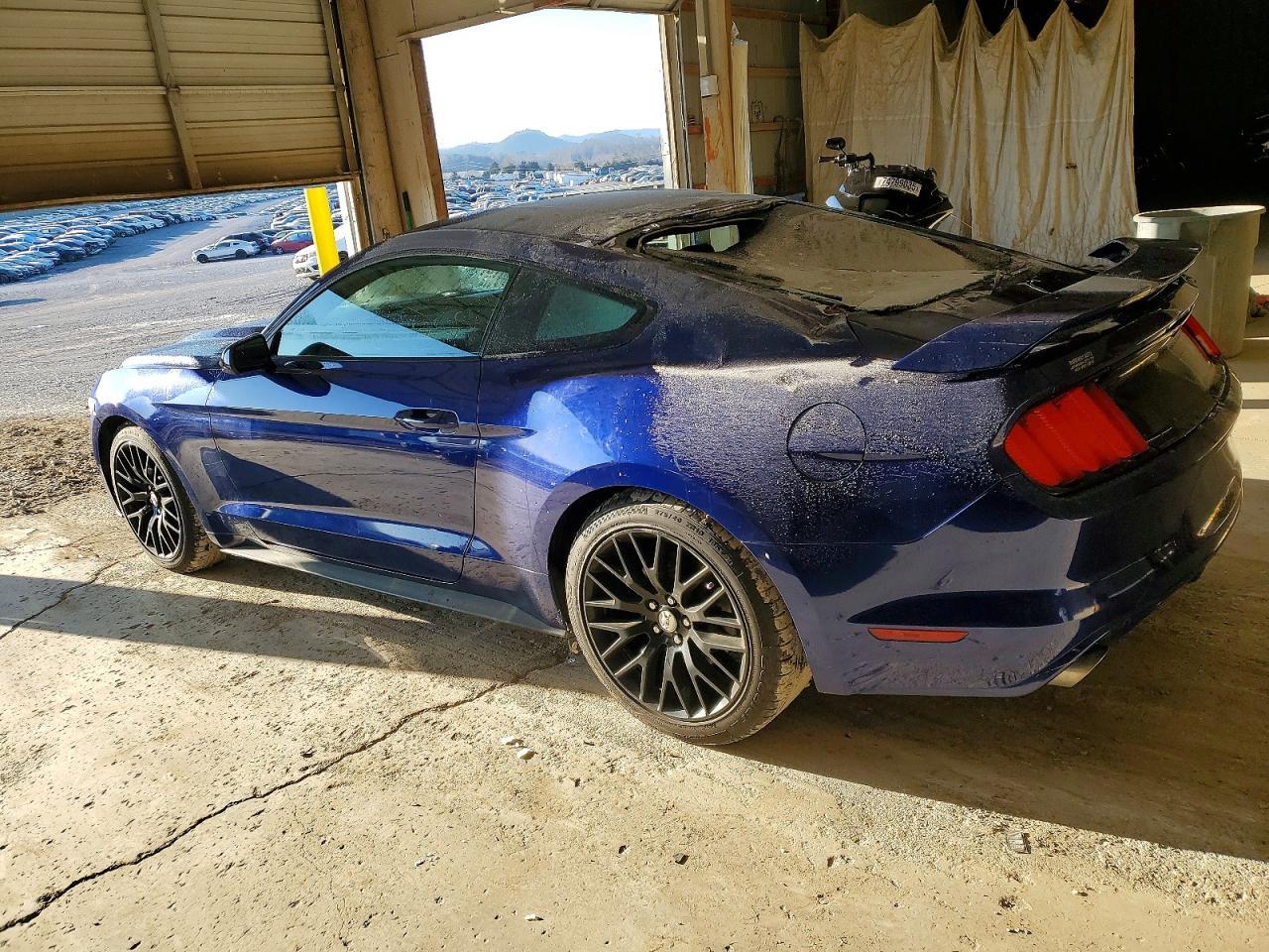 2016 Ford Mustang - zdjęcie 2