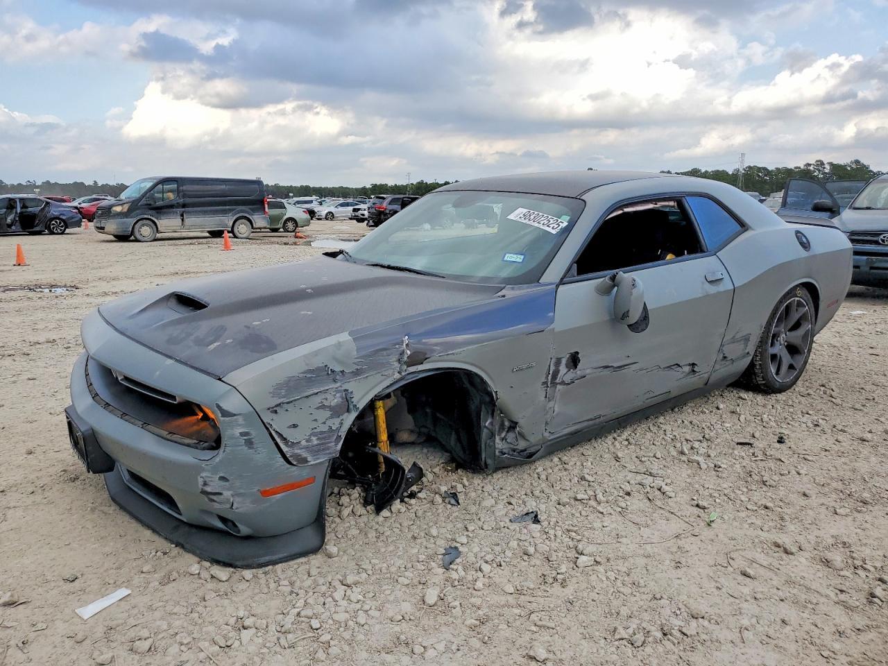 2019 Dodge Challenger R/T - zdjęcie główne