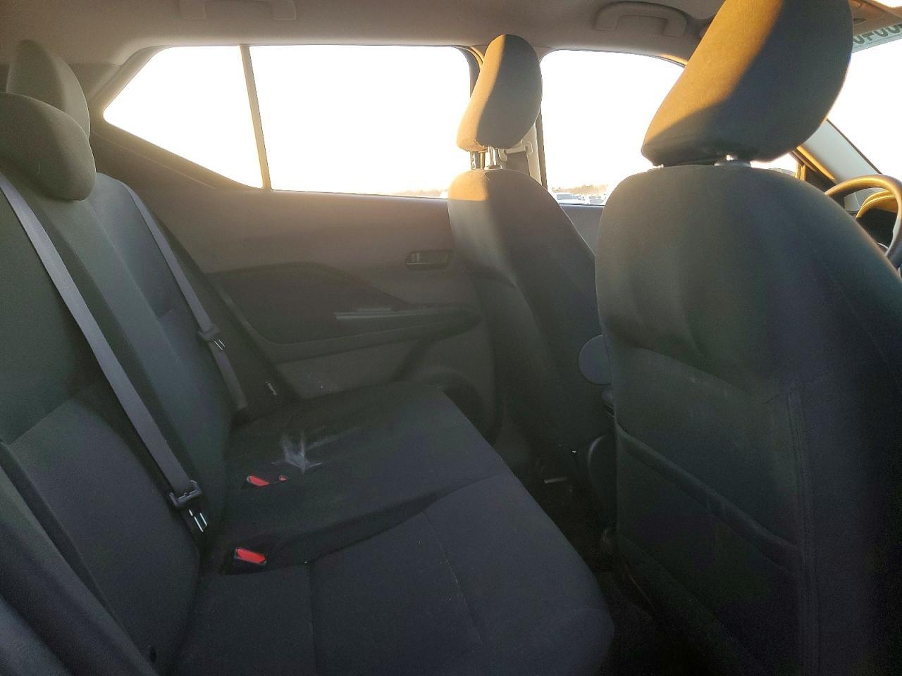 2024 Nissan Kicks S - zdjęcie 11