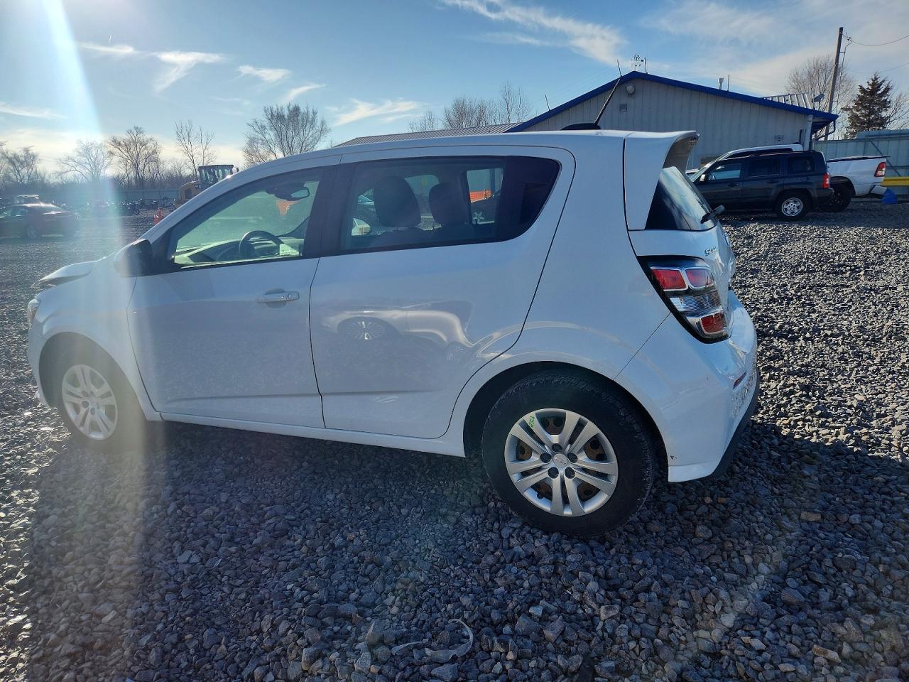 2020 Chevrolet Sonic - zdjęcie 2