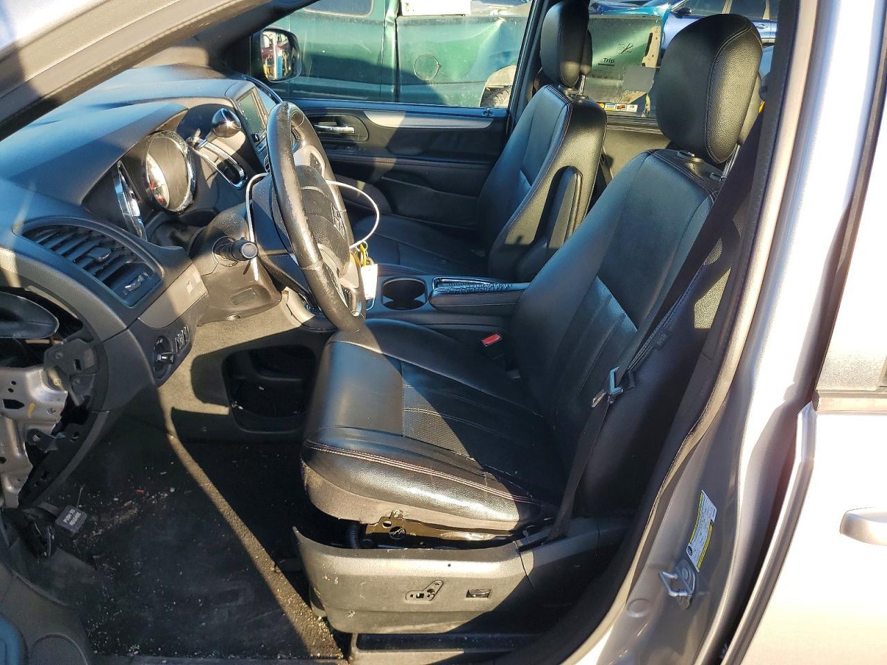 2019 Dodge Grand Caravan Gt - zdjęcie 7