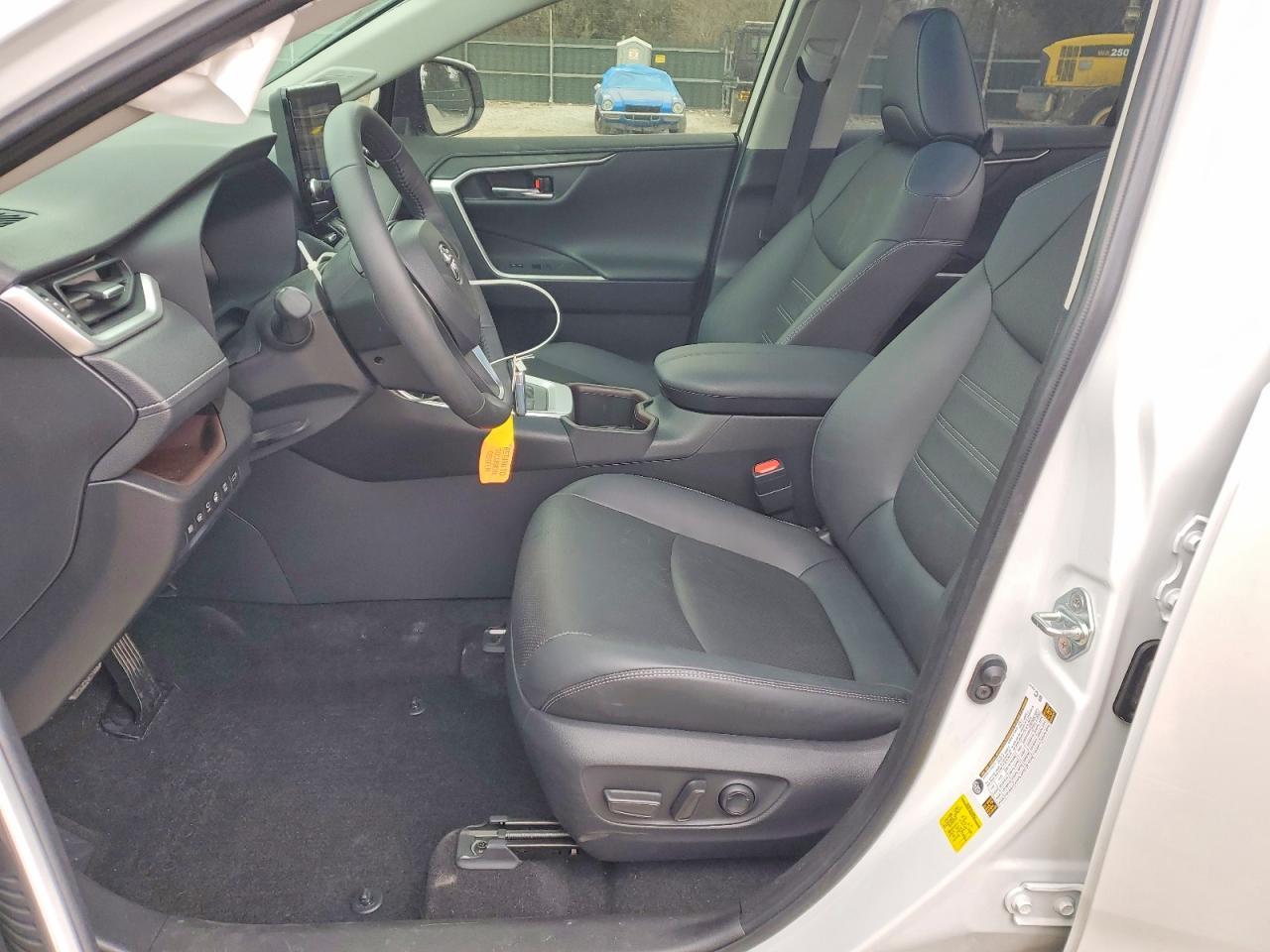 2024 Toyota Rav4 Limited - zdjęcie 7