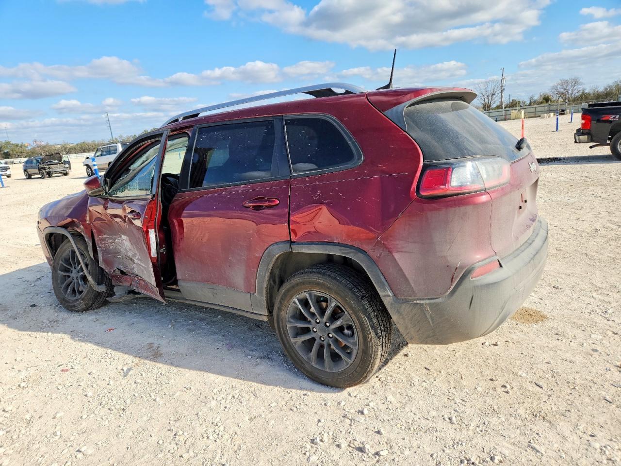 2021 Jeep Cherokee Latitude - zdjęcie 2