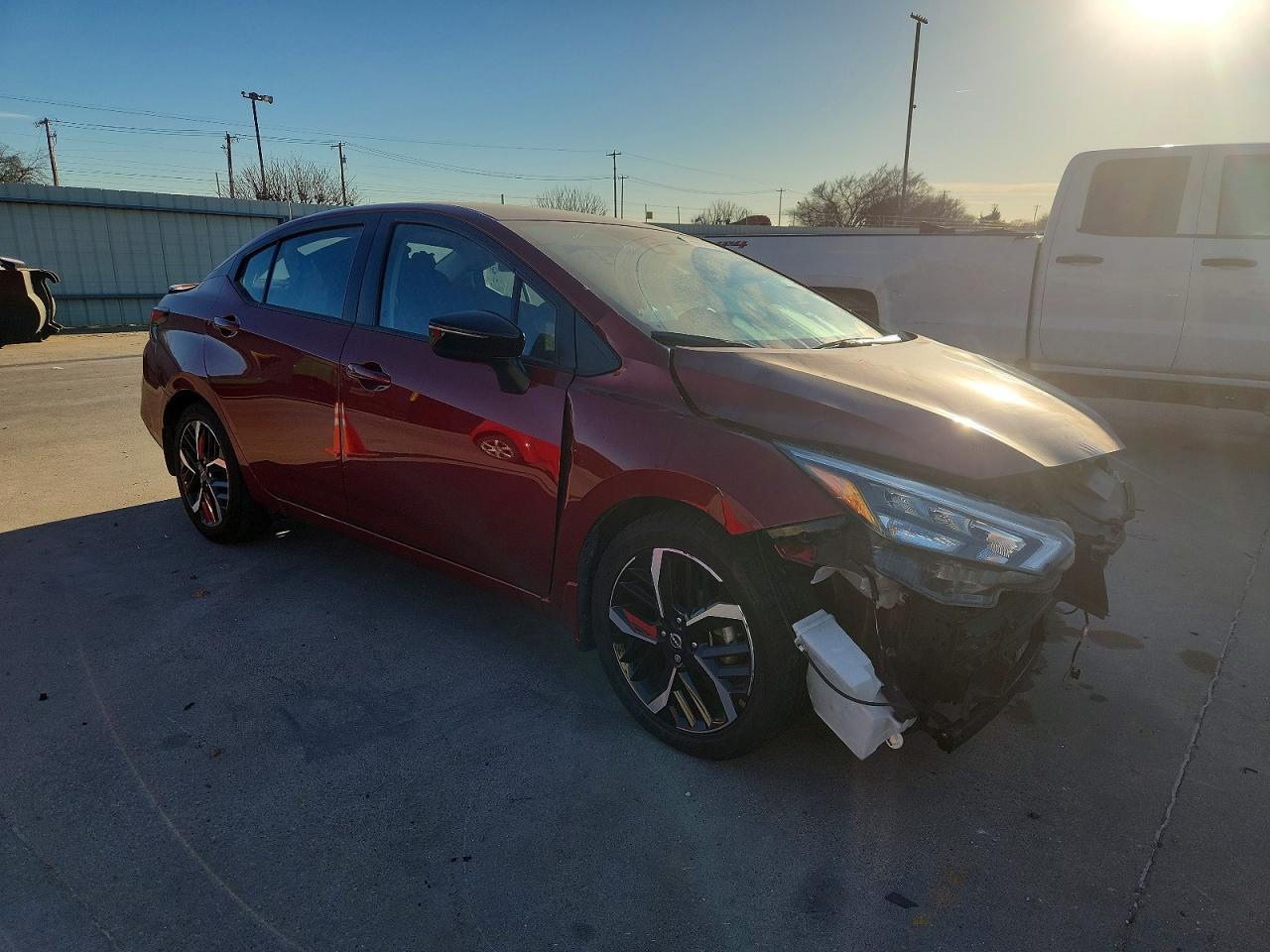 2024 Nissan Versa Sr - zdjęcie 4