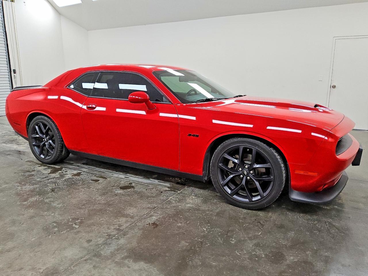 2023 Dodge Challenger R/T - zdjęcie 4