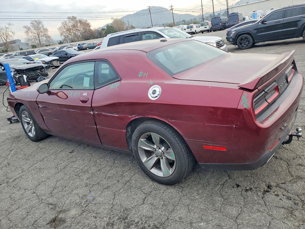 2020 Dodge Challenger Sxt - zdjęcie 2