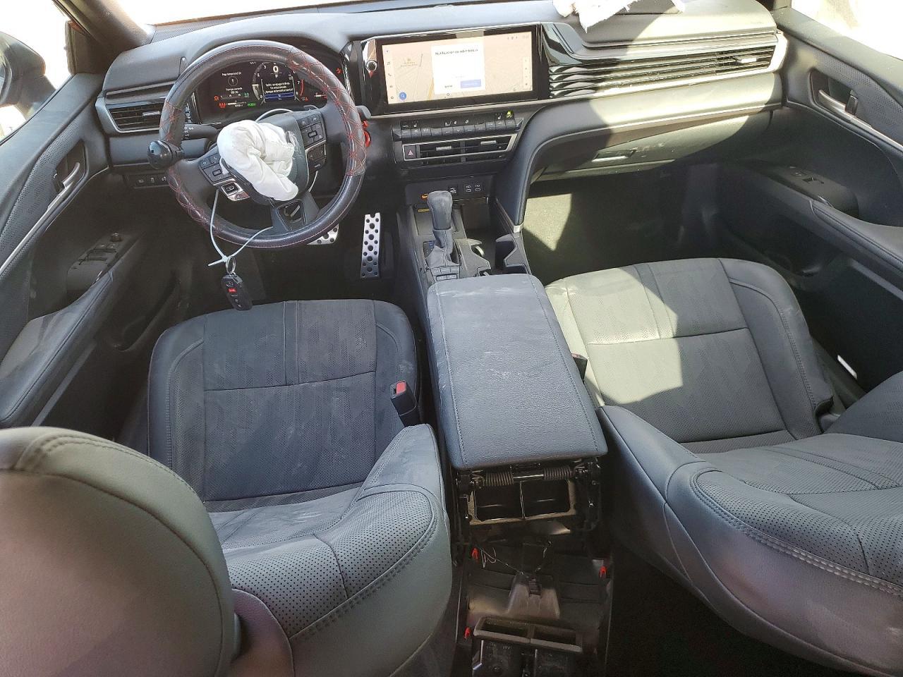 2025 Toyota Camry Xse - zdjęcie 8